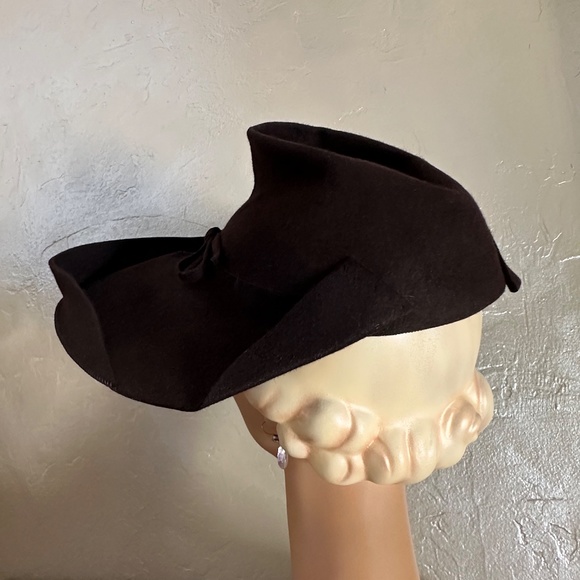 ENCHANTING 1940\'s CHOCOLATE BROWN FELT WIDE BRIM HAT main image 5